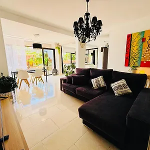 https://bungalow-paraiso-callao-salvaje.in-canary-islands.com