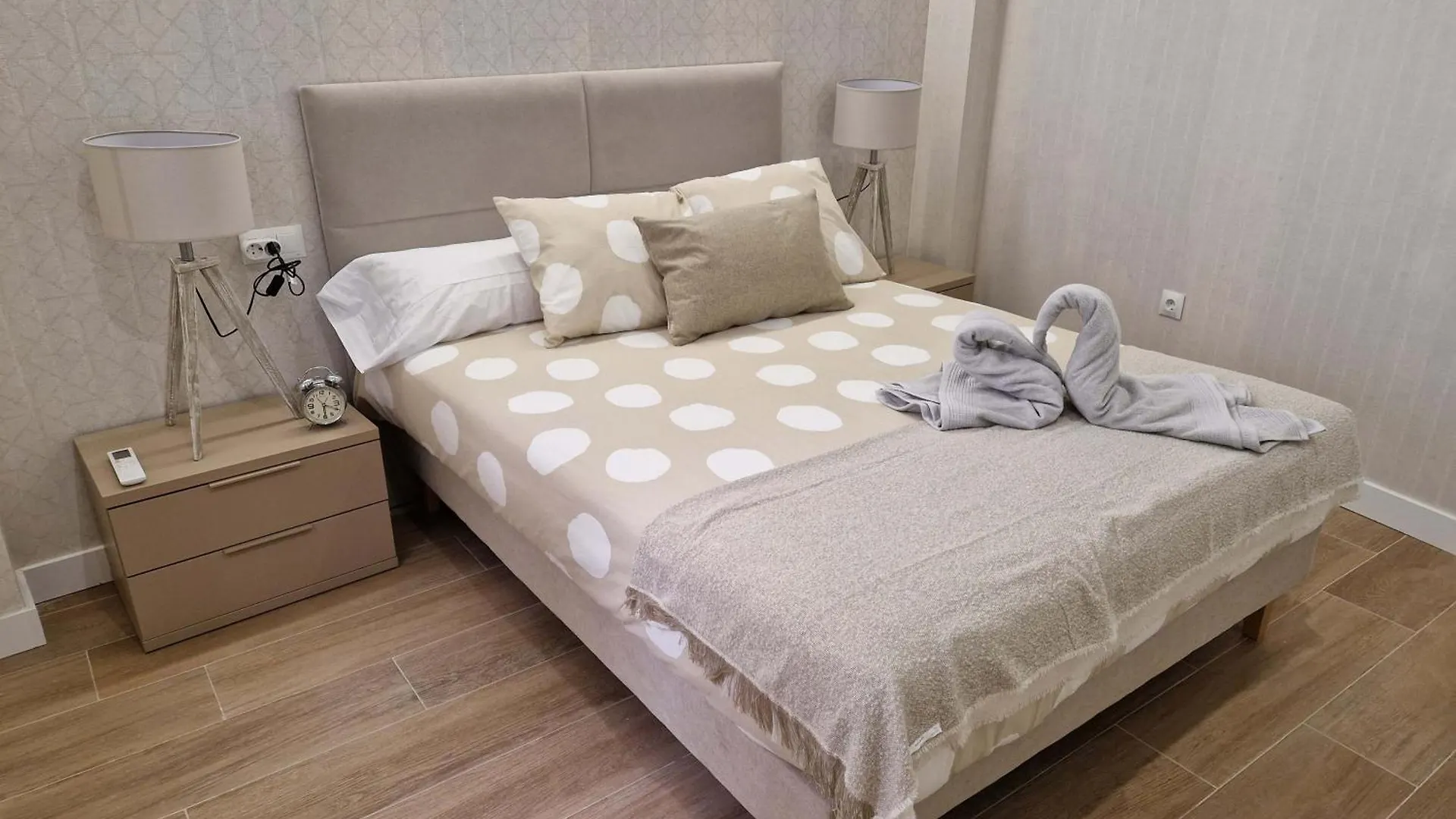 Virgen De Gracia Apartments مالقة 0*,