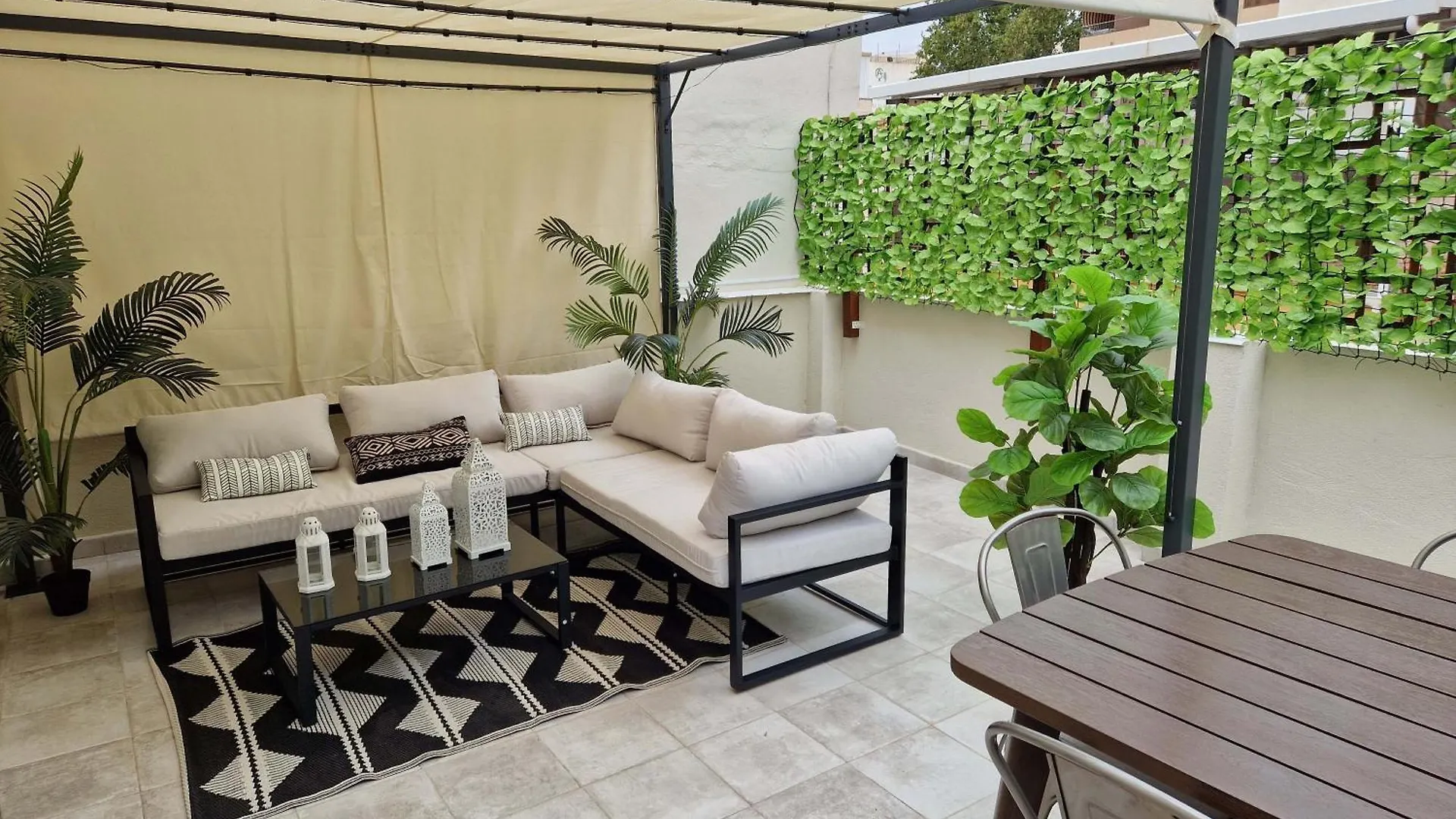 Virgen De Gracia Apartments مالقة