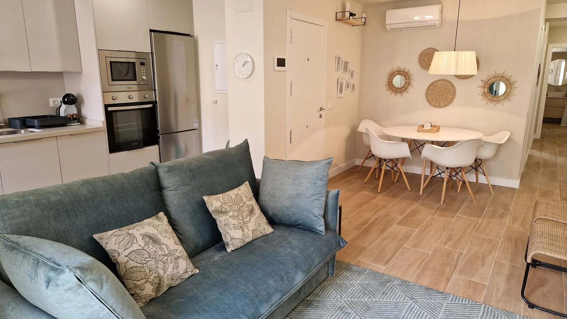 Virgen De Gracia Apartments 马拉加